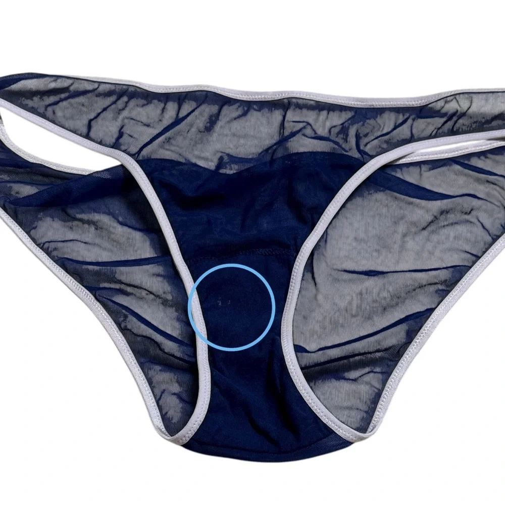 Victoria's Secret Navy and Pink Teddy Underwear Set Dainty Feminine Sexy L‎